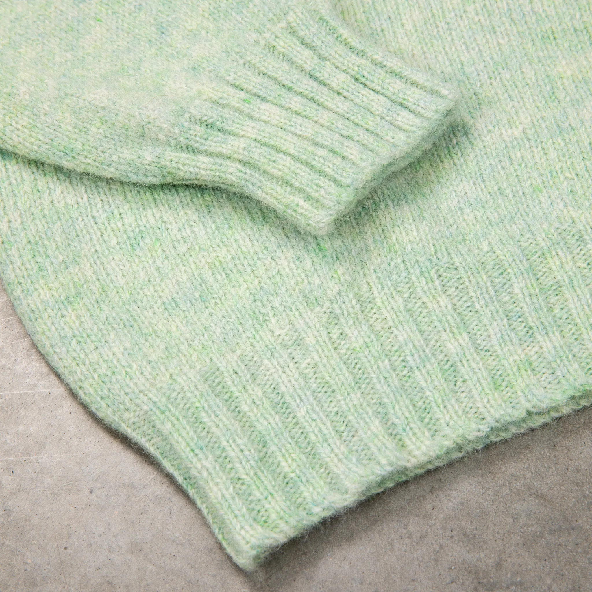 Laurence J. Smith Super Soft Seamless Crew Neck Pullover Shamrock Shake