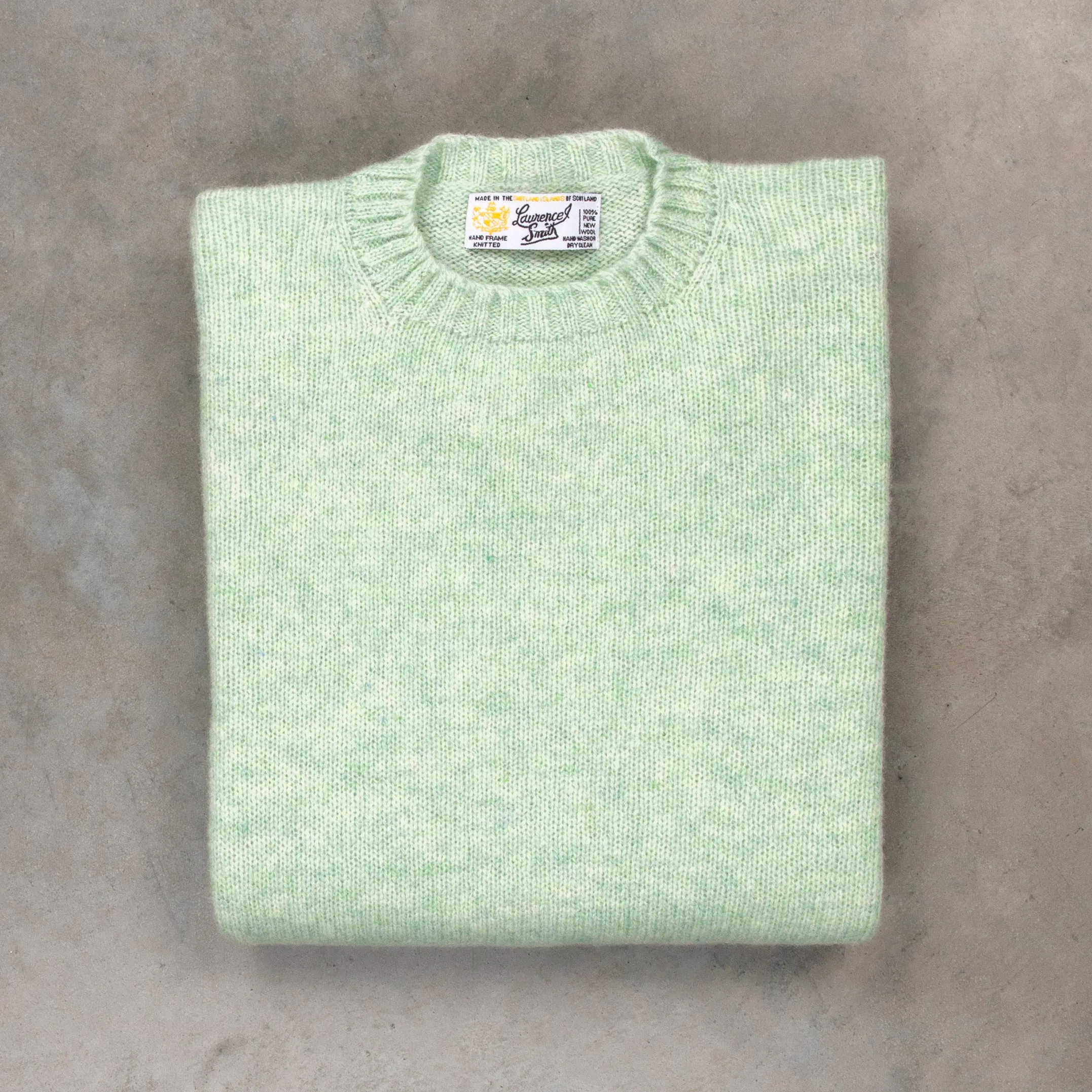 Laurence J. Smith Super Soft Seamless Crew Neck Pullover Shamrock Shake