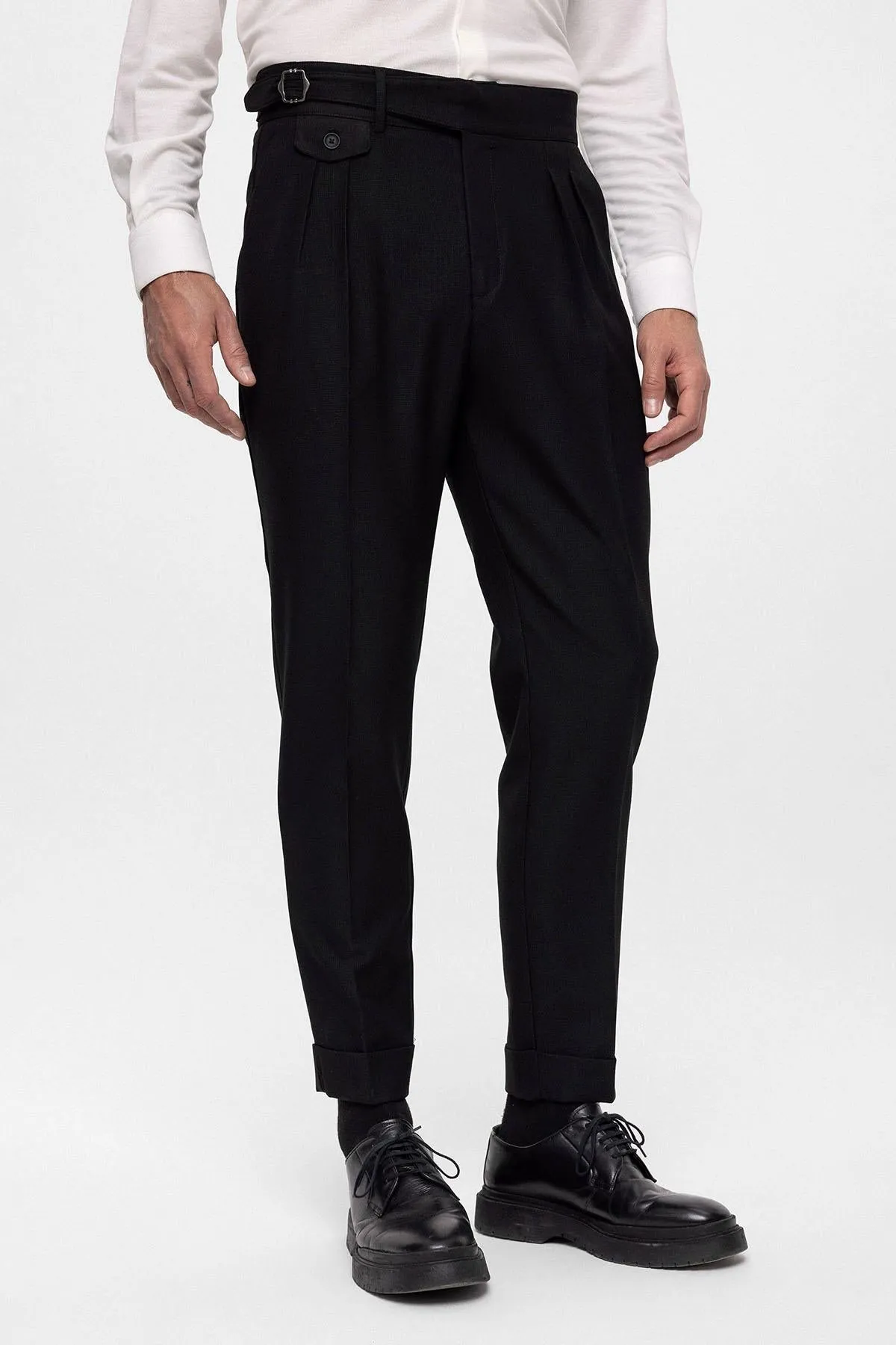 Men's Black High Waist (Boyfriend) Pleated Fabric Trousers With Buckle Belt - Wessi