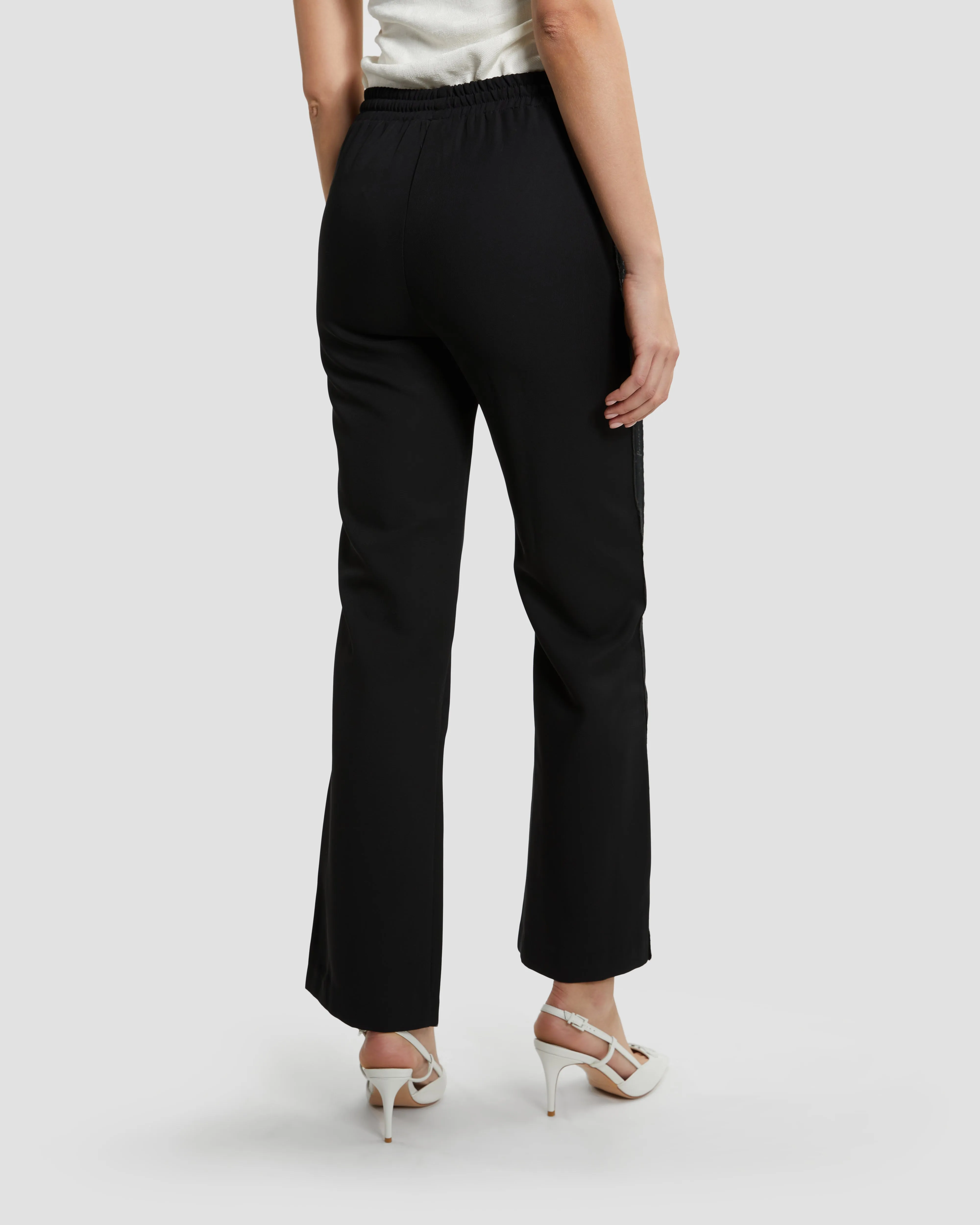 Side Logo Tapered Pants
