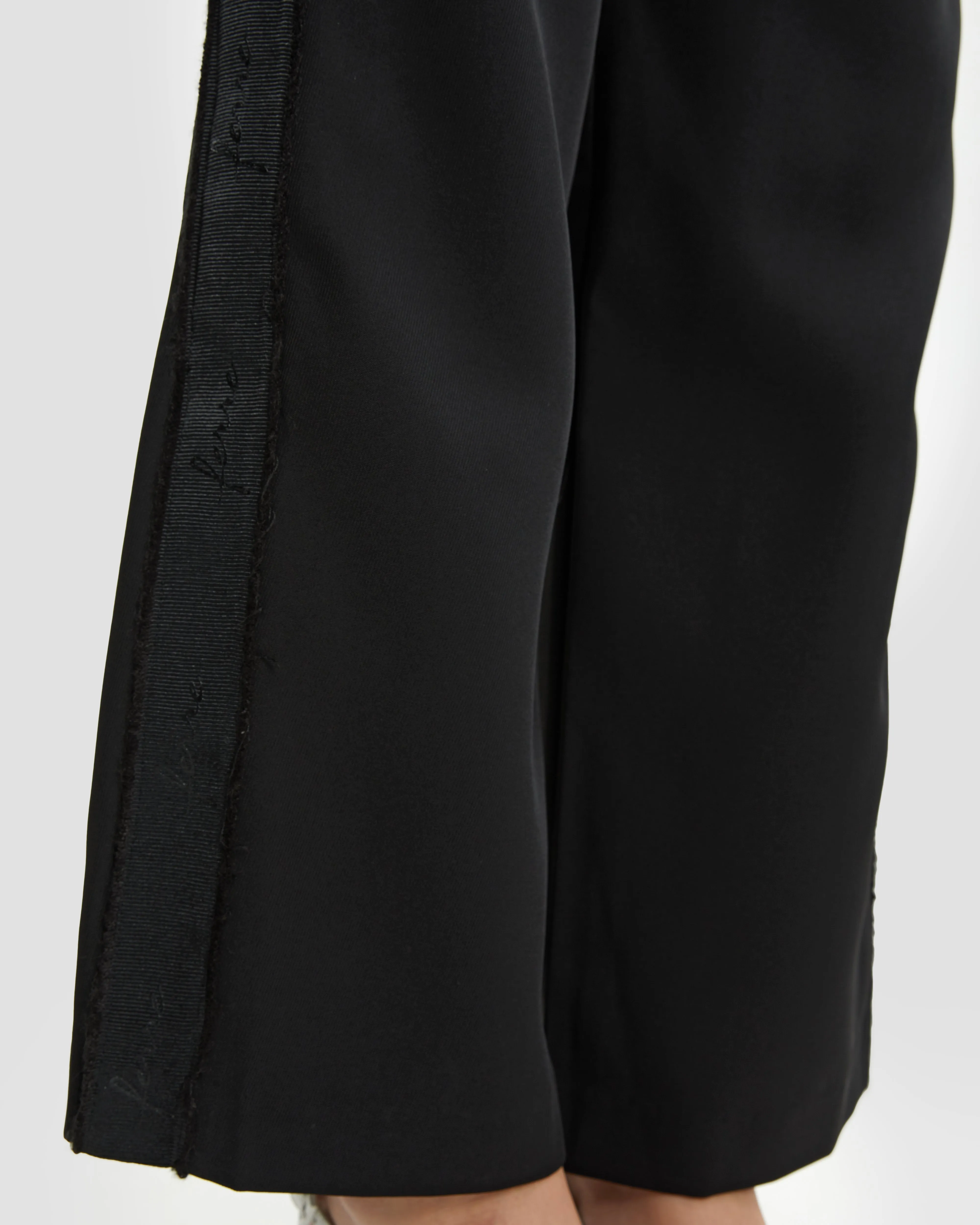 Side Logo Tapered Pants