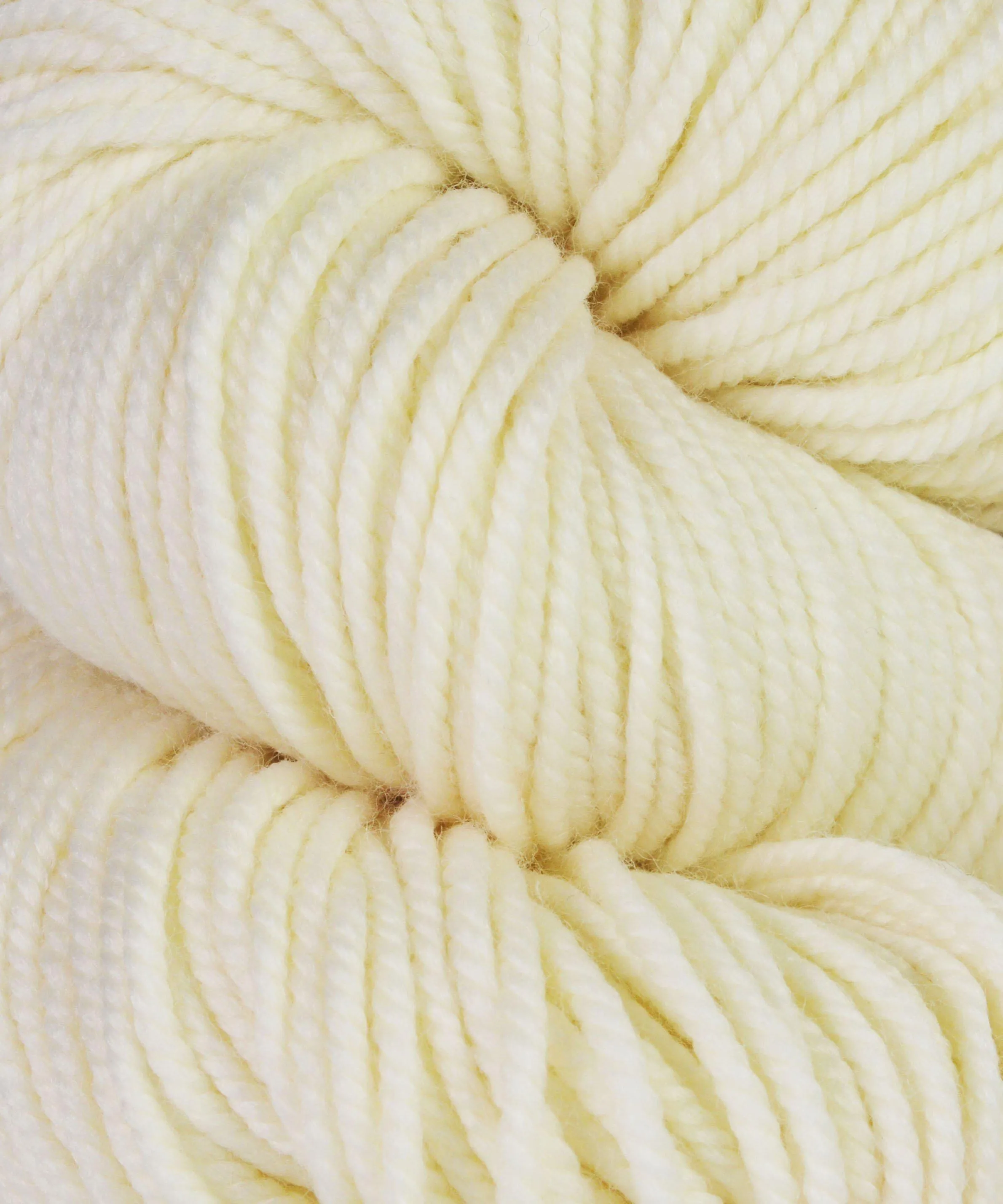 Sueno Worsted Yarn by HiKoo