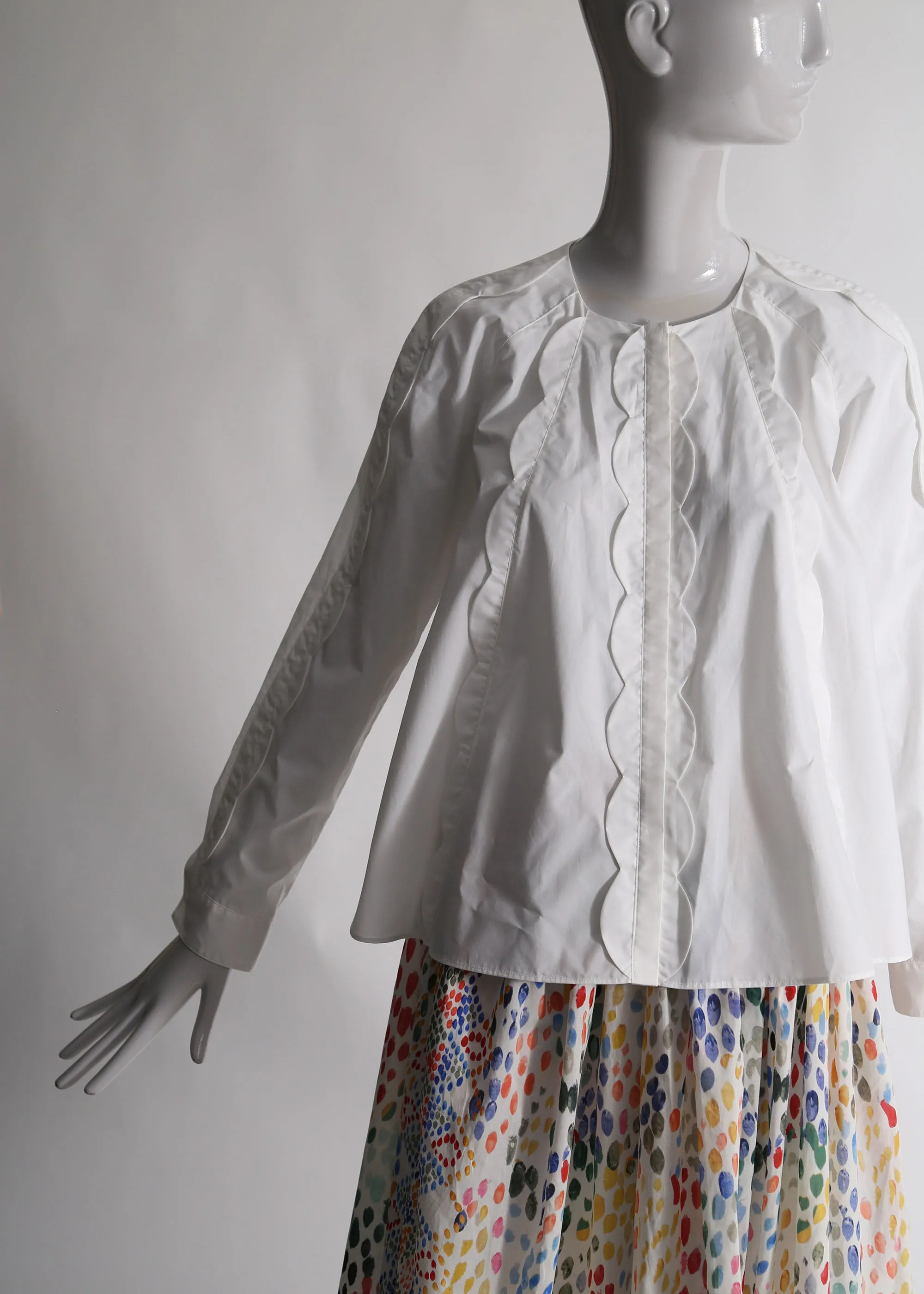 WOMEN'S LAUREL SCALLOPED BLOUSE
