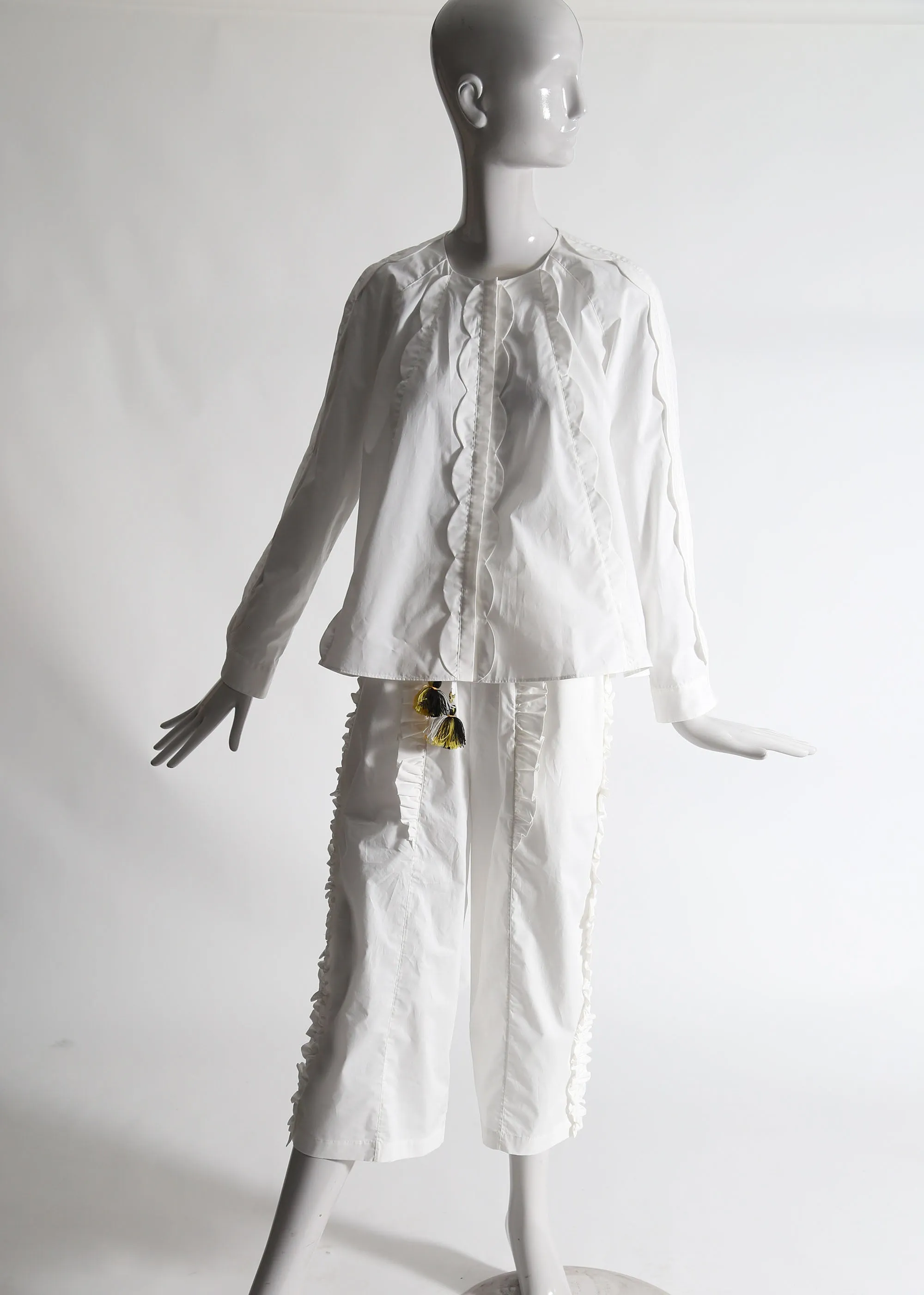 WOMEN'S LAUREL SCALLOPED BLOUSE