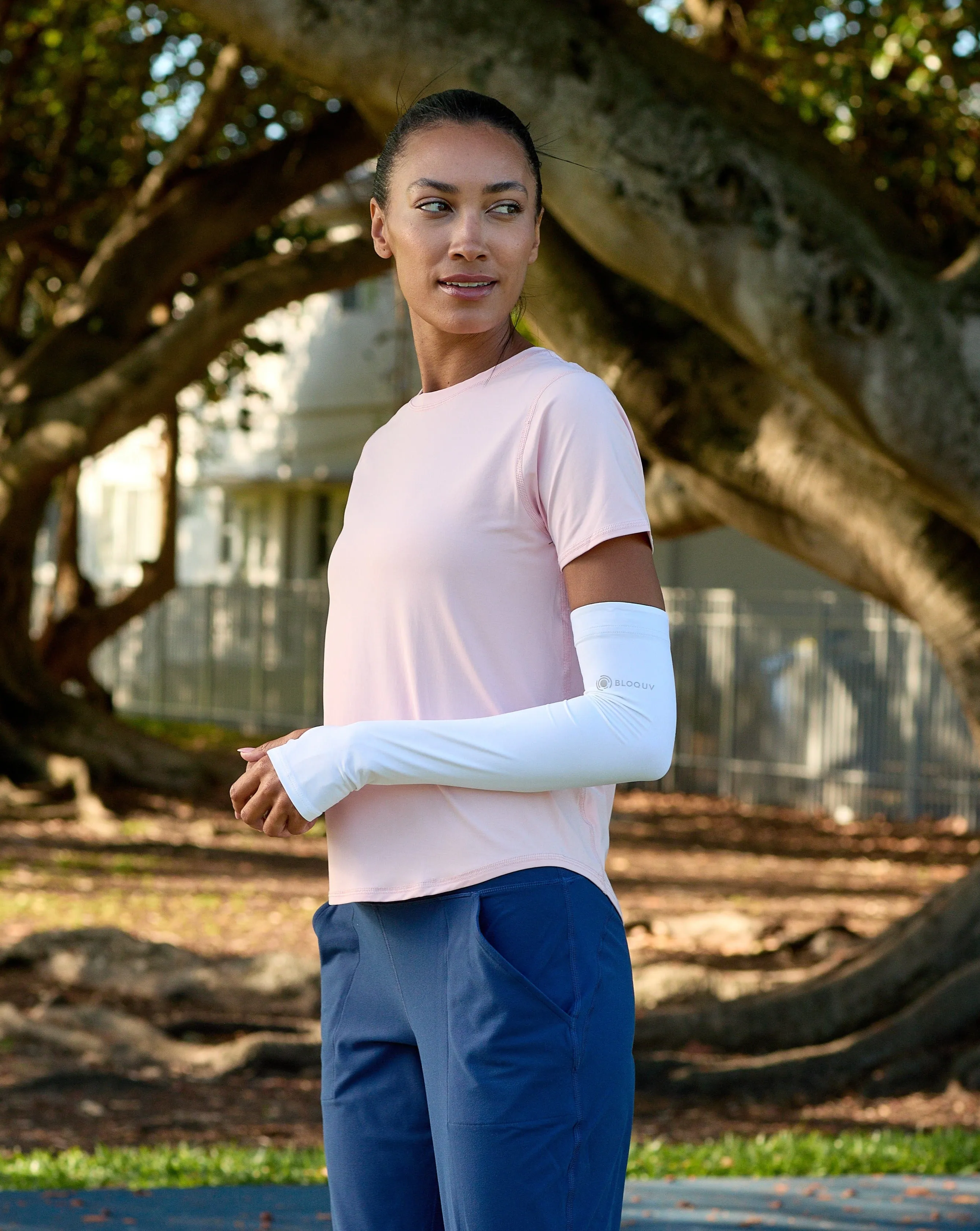 WOMEN'S RELAXED SHORT SLEEVE CREW (1101)